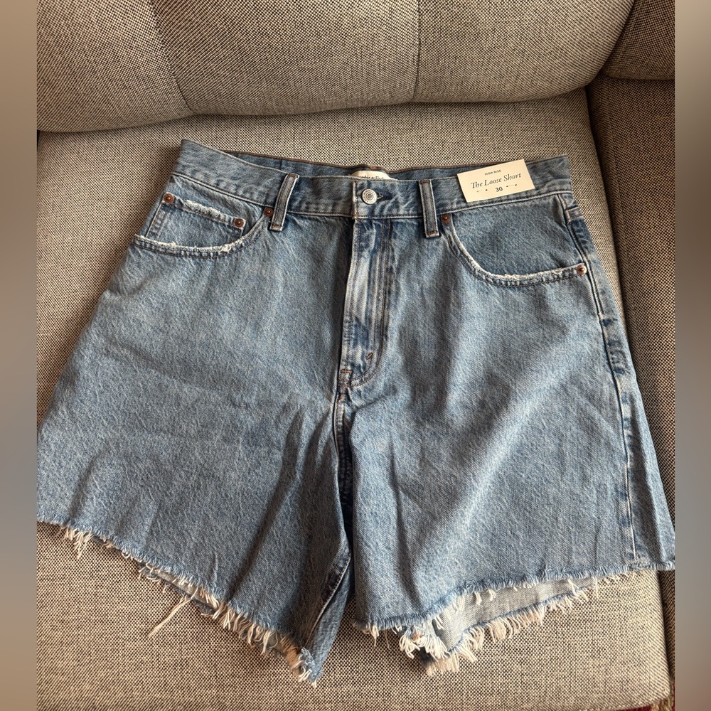 NWT Abercrombie High Rise Loose Shorts - Picture 9 of 9